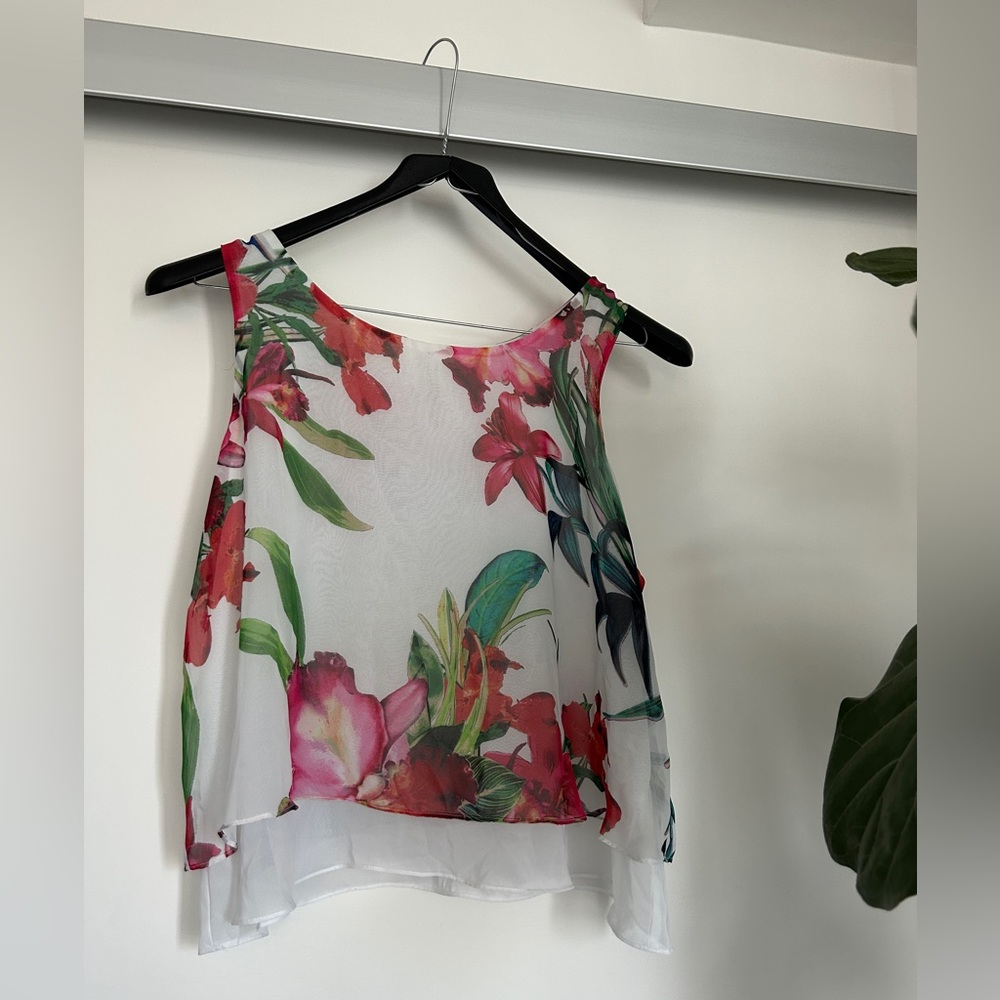Bisou Bisou - White & Pink Asymmetrical Tank Top